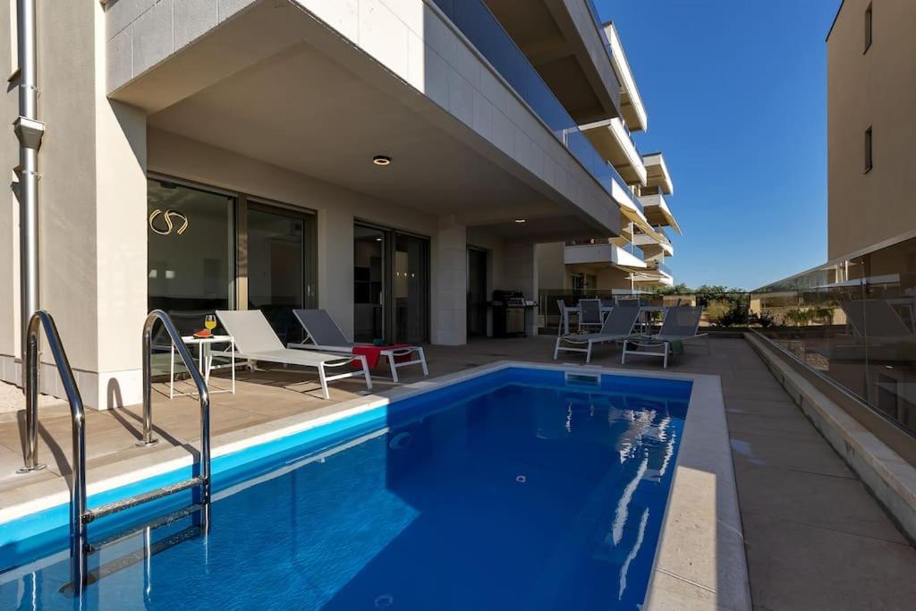 Apartman Delux With Private Pool - Makarska Exklusiv Тучепи Екстер'єр фото