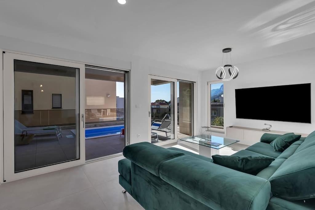 Apartman Delux With Private Pool - Makarska Exklusiv Тучепи Екстер'єр фото